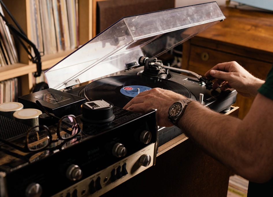 Converting vinyl to digital with Alex Barck from Jazzanova Native