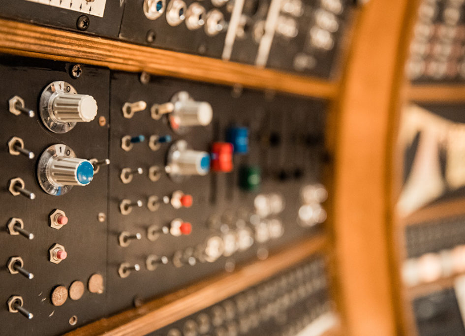 Making MODULAR ICONS with Michelle MoogKoussa Native Instruments Blog