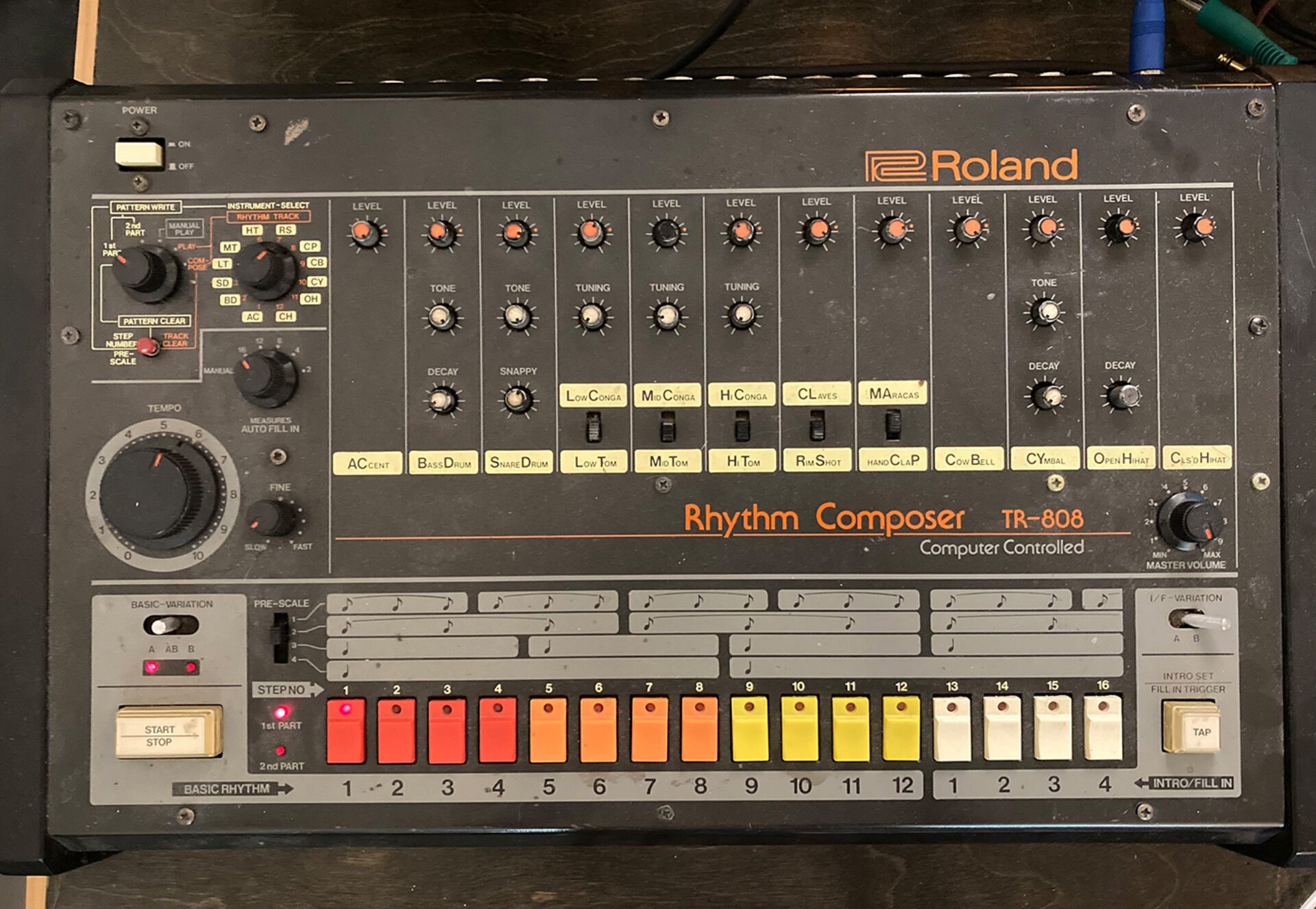What are 808 beats? How to create their iconic sound in your music