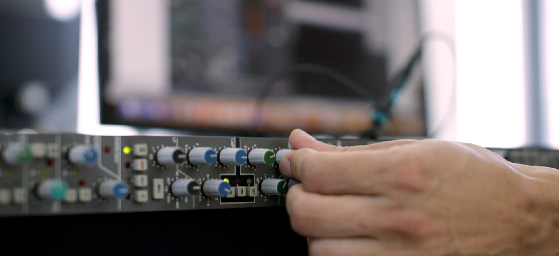 9 benefits of using a channel strip plugin Native Instruments Blog