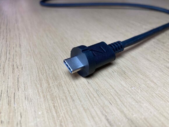 The barrel-style end of the USB-C connector