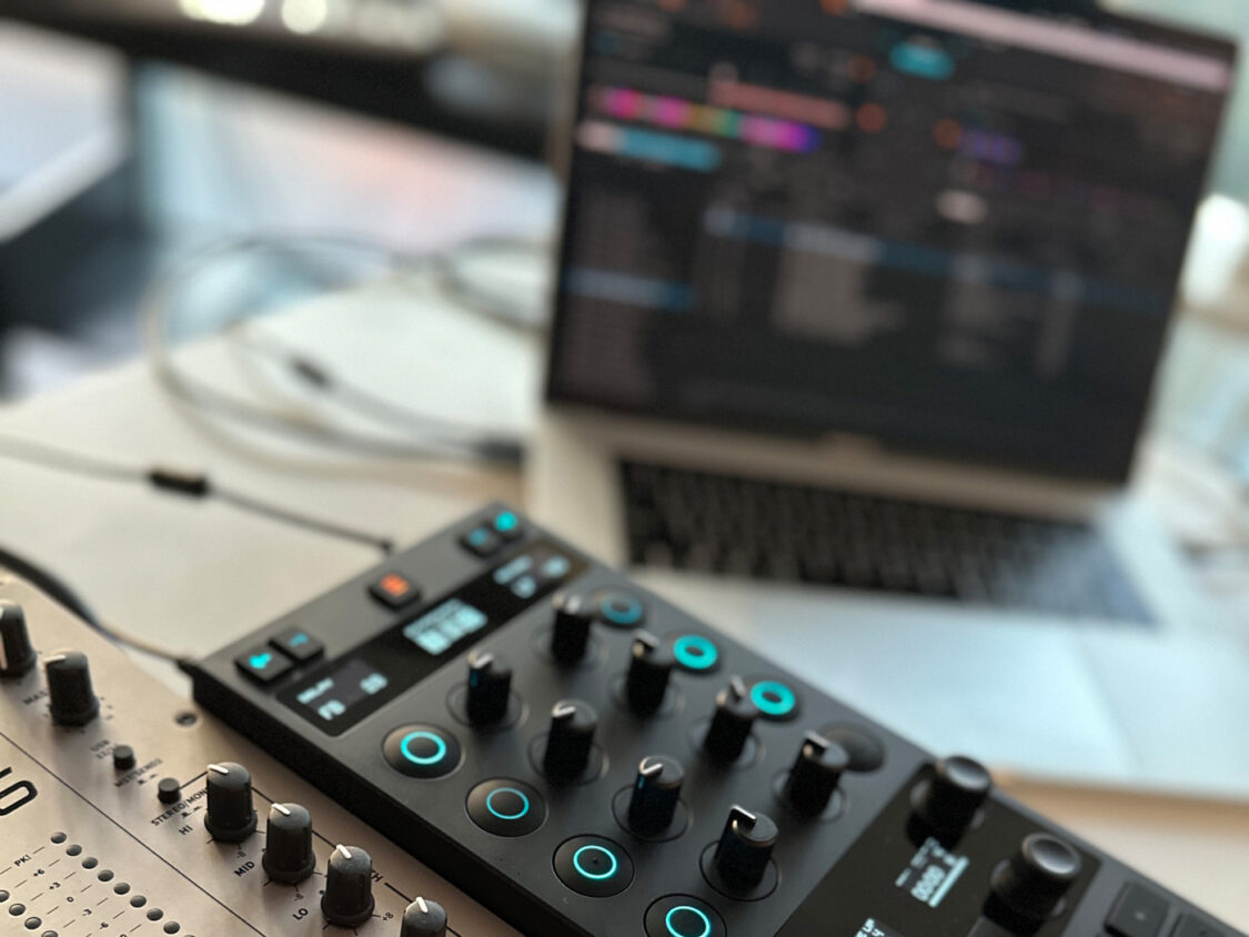 How to DJ with just a laptop Native Instruments Blog