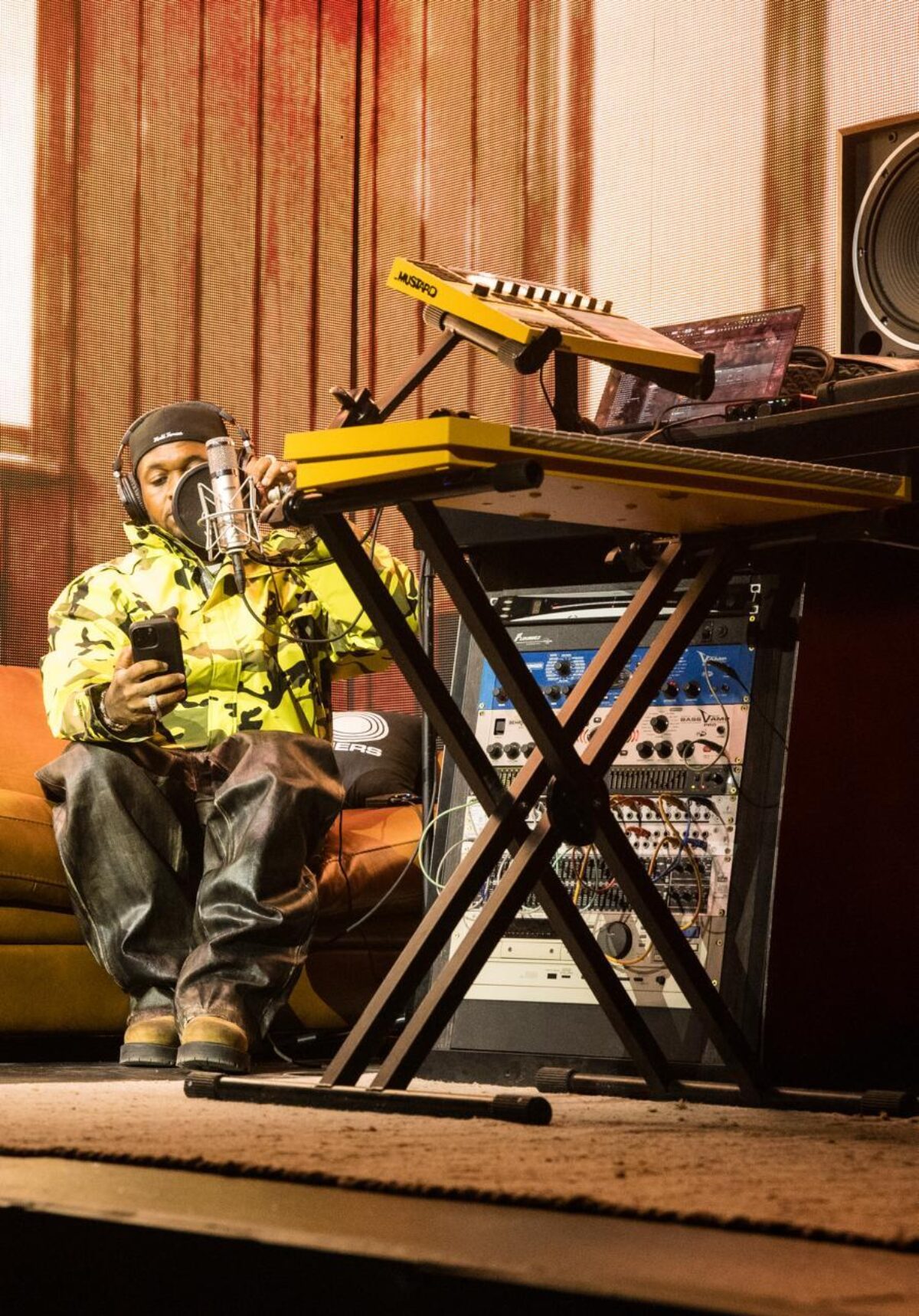 Mustard's studio setup at Coachella with new yellow Maschine and Kontrol S49