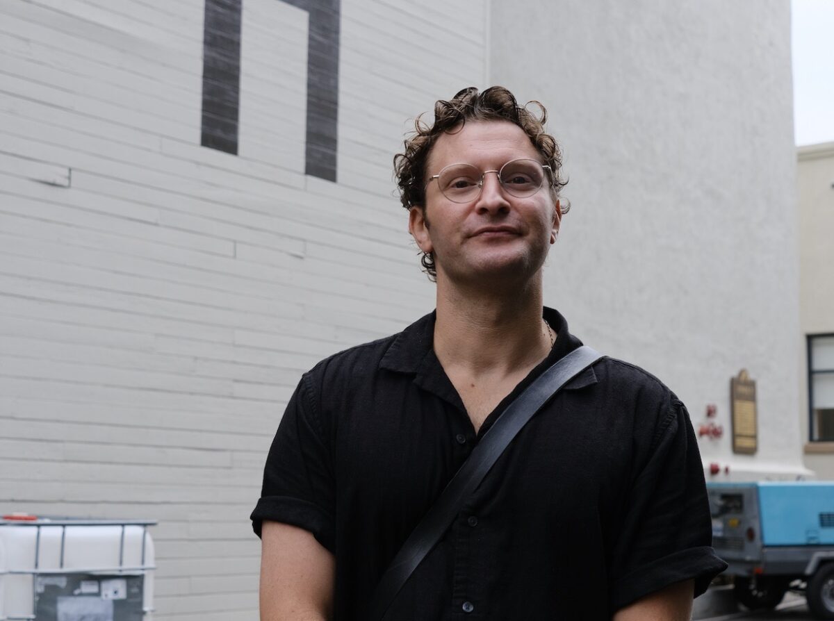 Tom Schraeder motive