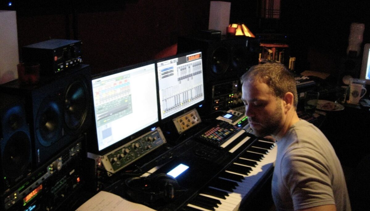 Brian McNelis using Battery